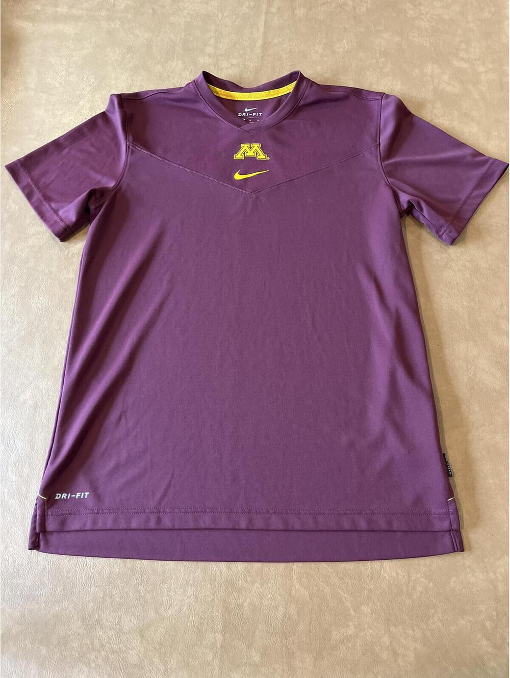 Minnesota Gophers Ski-U-Mah Nike Dri-Fit Shirt (Adult Medium)